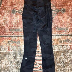 Lululemon Align High Rise Leggings – Black Camo – Size 2 – Good Condition
